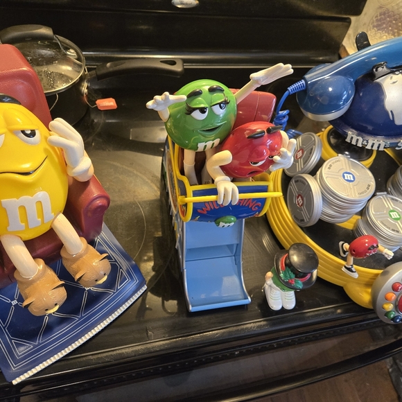 M&M Collectible Set - Picture 3 of 4